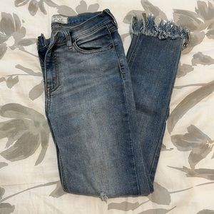Free People Light Wash Jeans 27